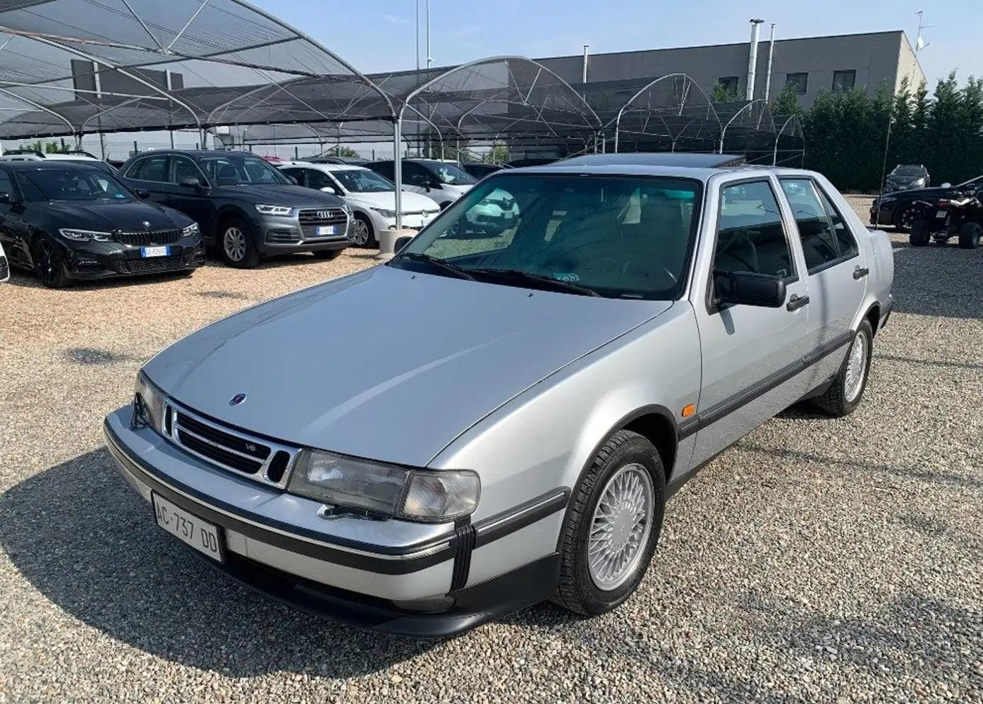 Image of Saab 9000
