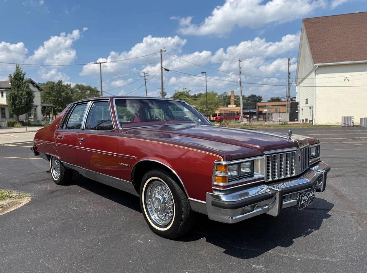 Image of Pontiac Bonneville