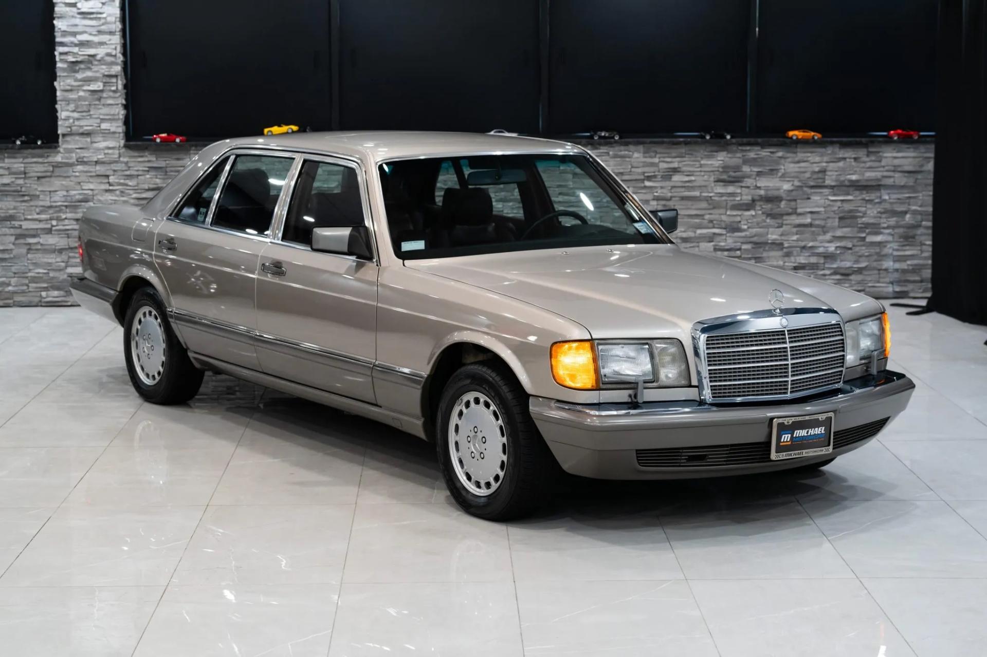 Image of Mercedes W126