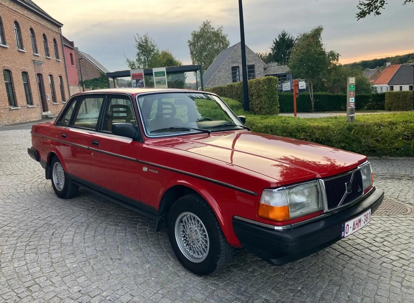 Image of Volvo 240