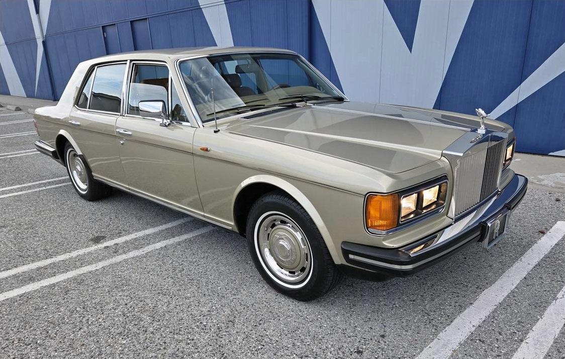 Image of Rolls-Royce Silver Spirit