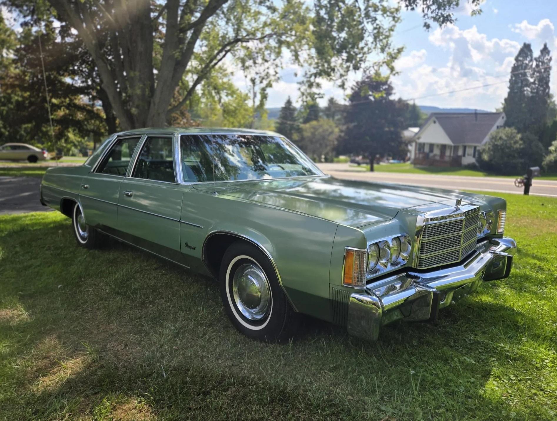 Image of Chrysler Newport